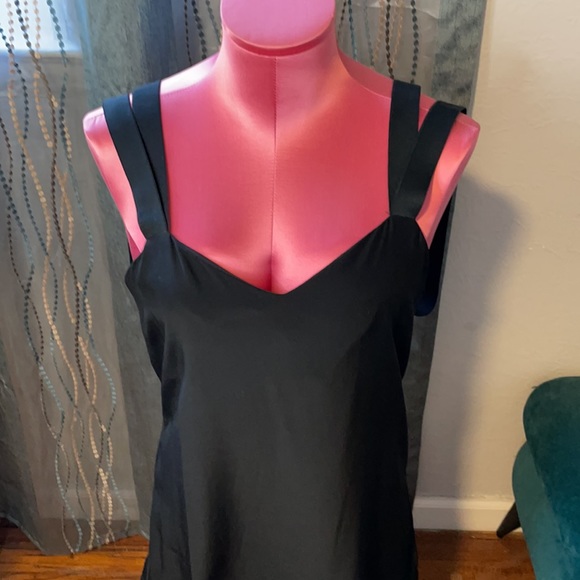 Are you am I silk dress size medium - Picture 2 of 6